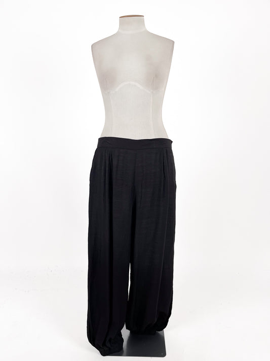 Showpo | Black Wide leg Pants | Size 20