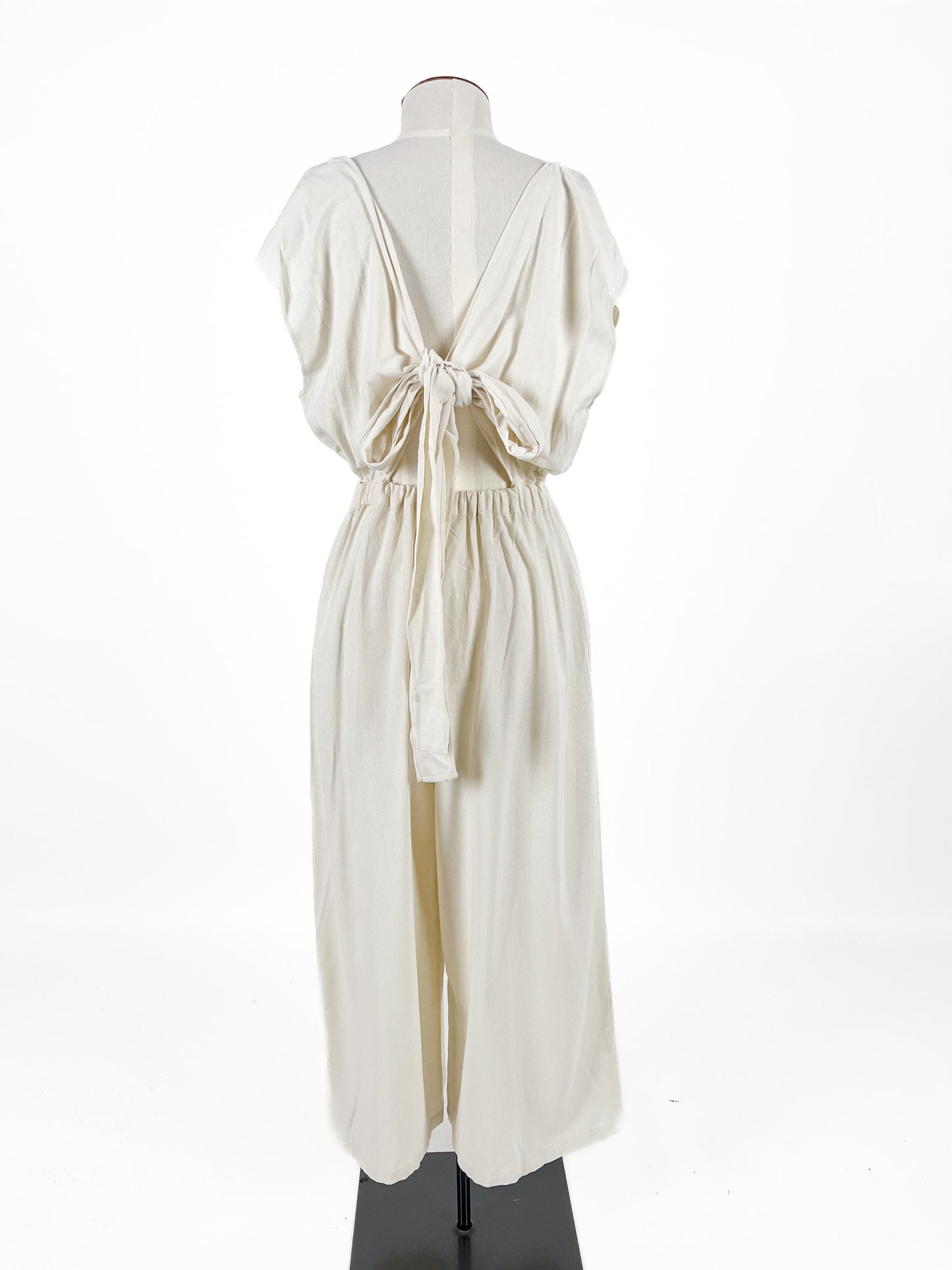 Cashmere Cactus | White Casual Jumpsuit | Size M