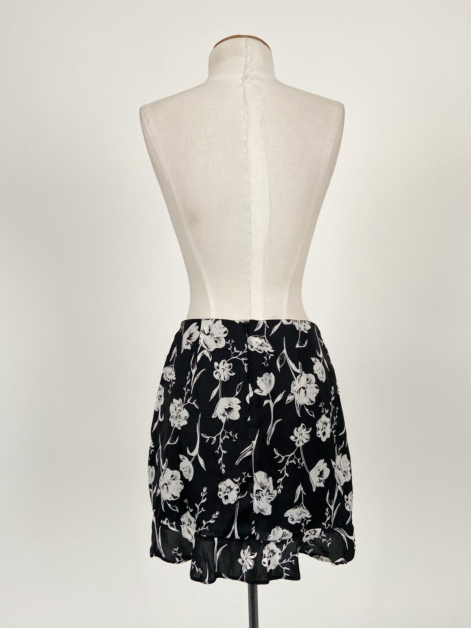 Black skirt clearance glassons